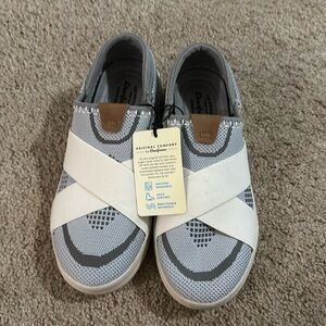 Dearfoams - Women's Livie X Strap Knit Trainer Sneaker - 6.5 - New